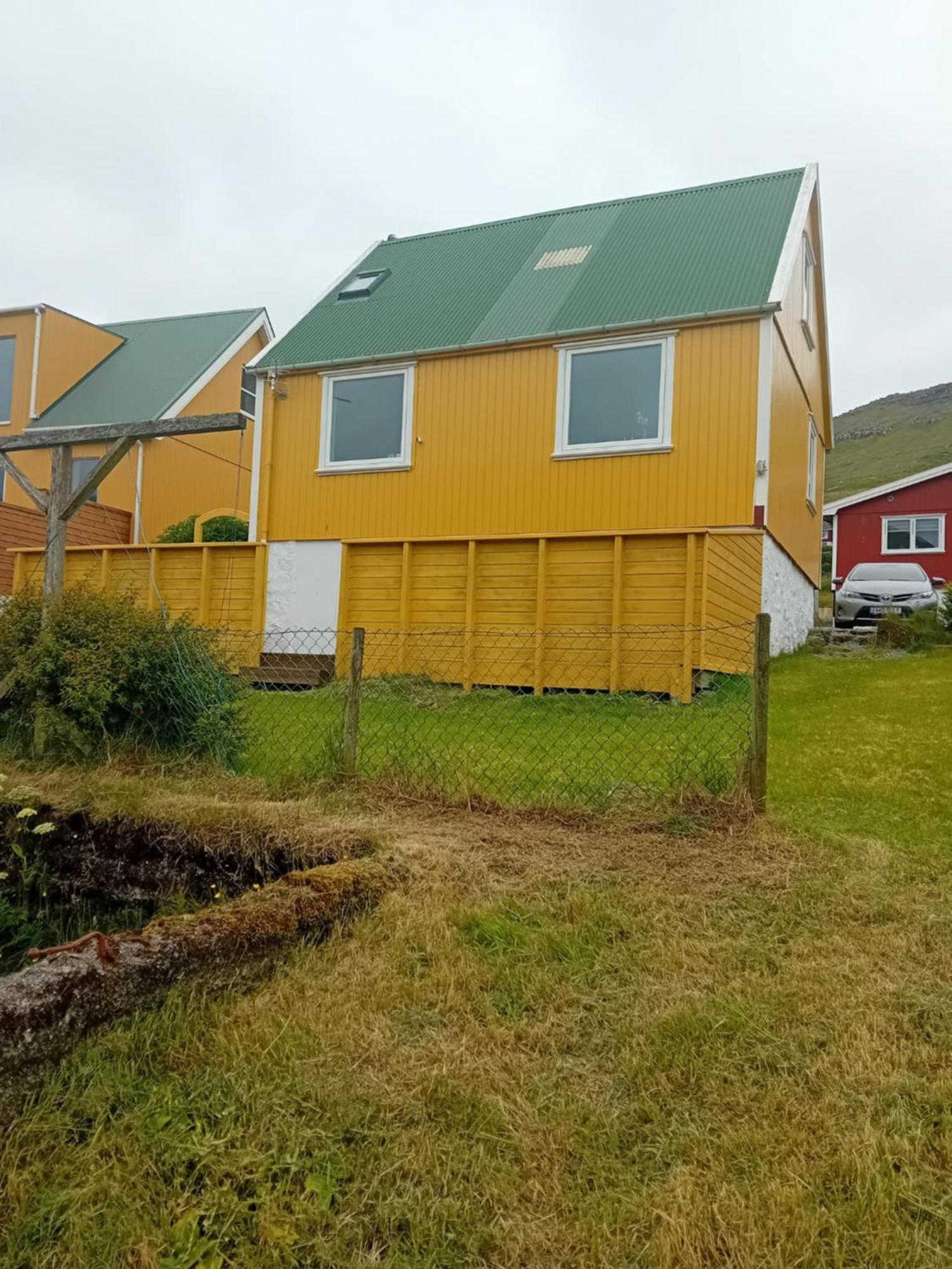 Det Lille Gule Hus Villa Trongisvágur Dış mekan fotoğraf
